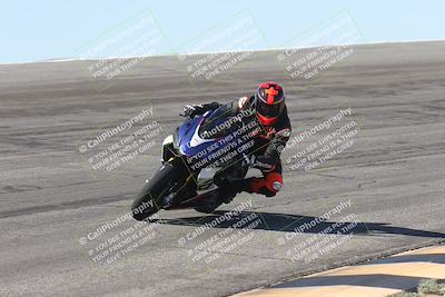 media/Oct-13-2025-Moto Forza (Mon) [[a66d839500]]/3-B Group/Session 2 (Bowl)/